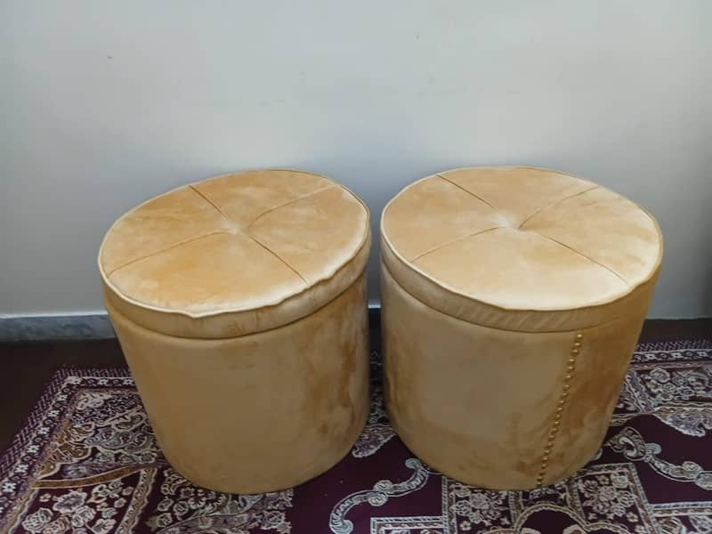 Round Storage Stools 0