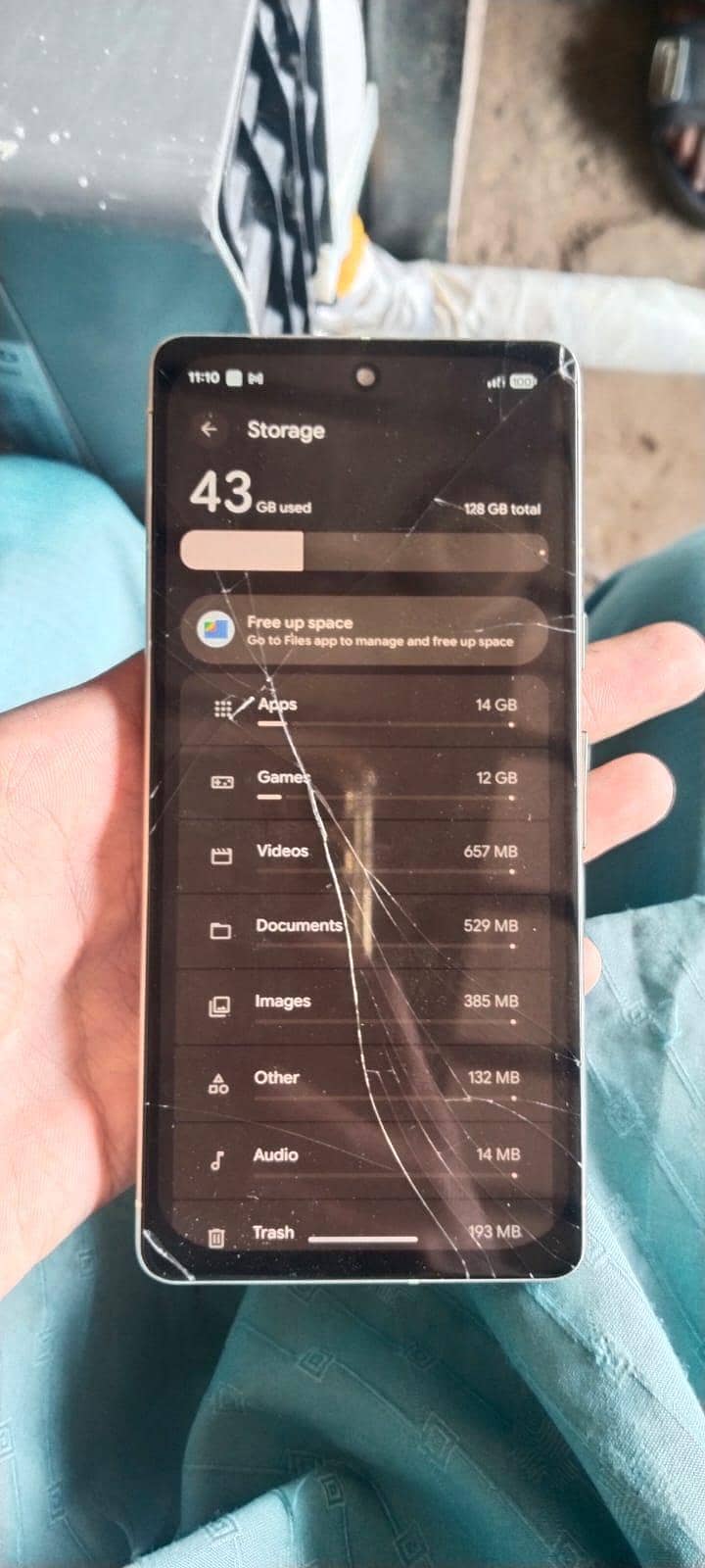 Google Pixel 7 4