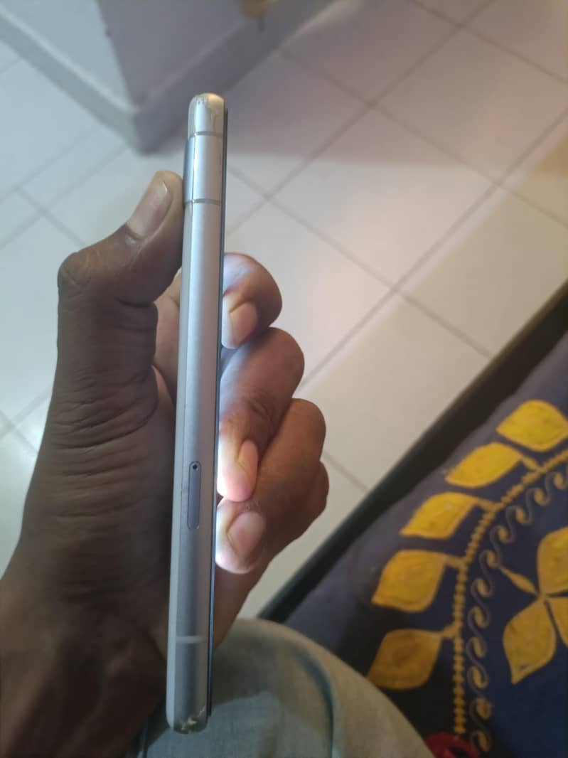 Google Pixel 7A 3