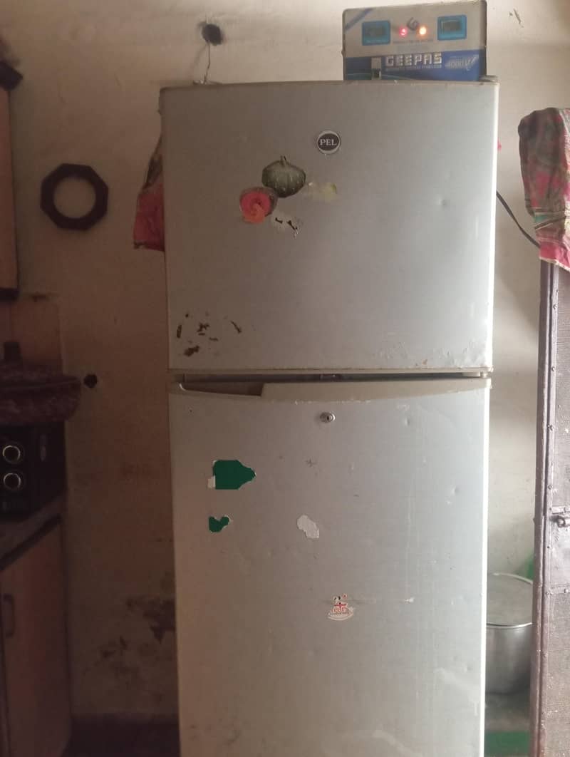 Refrigerator 0