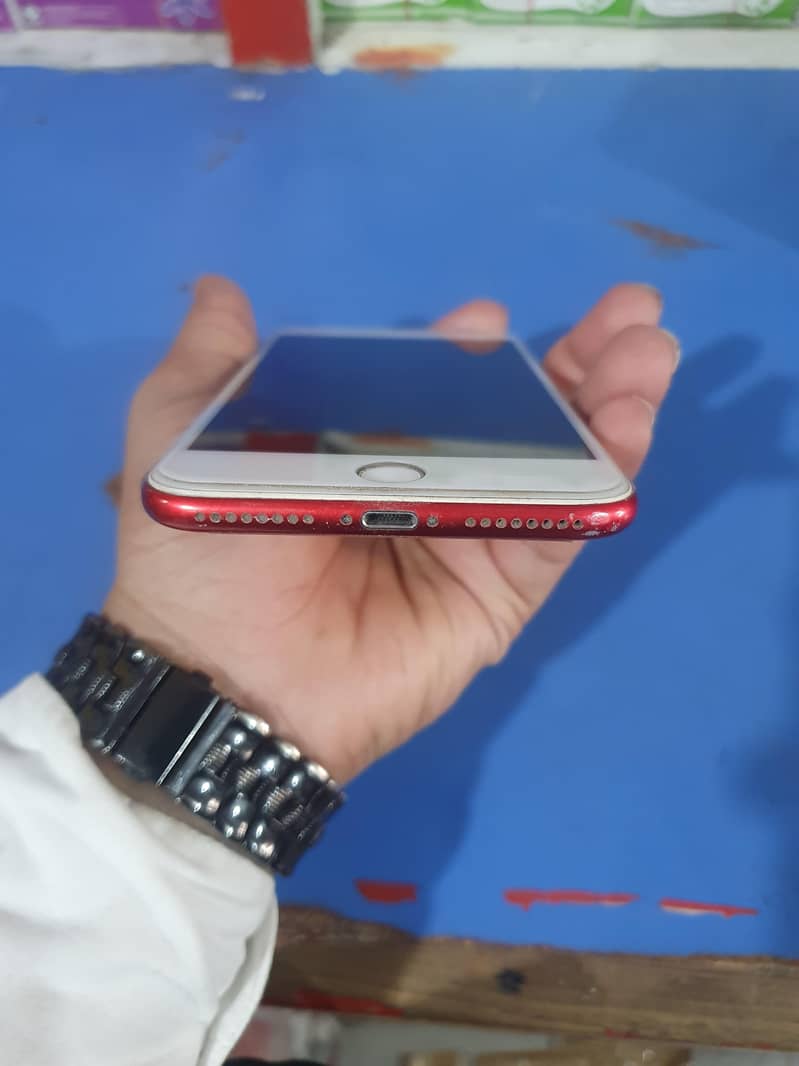Apple iPhone 7 Plus 2