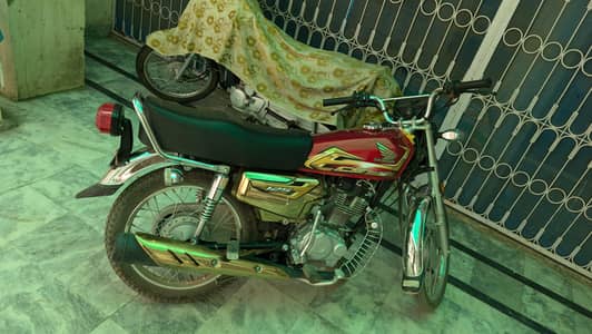 Honda 125 se