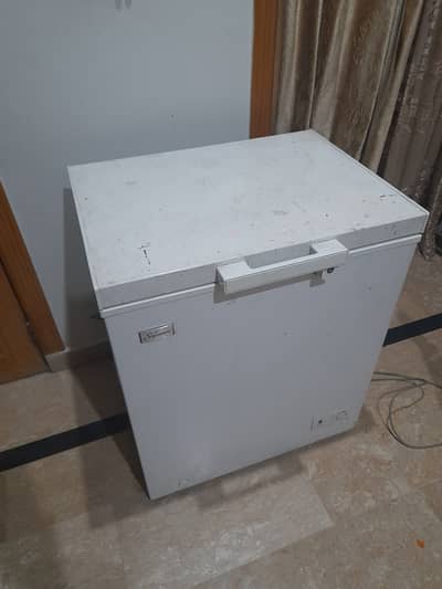 Signature chest freezer