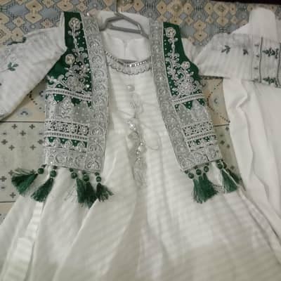 Girls white frock with green embroidered kurti. . complete 3 piece suit.