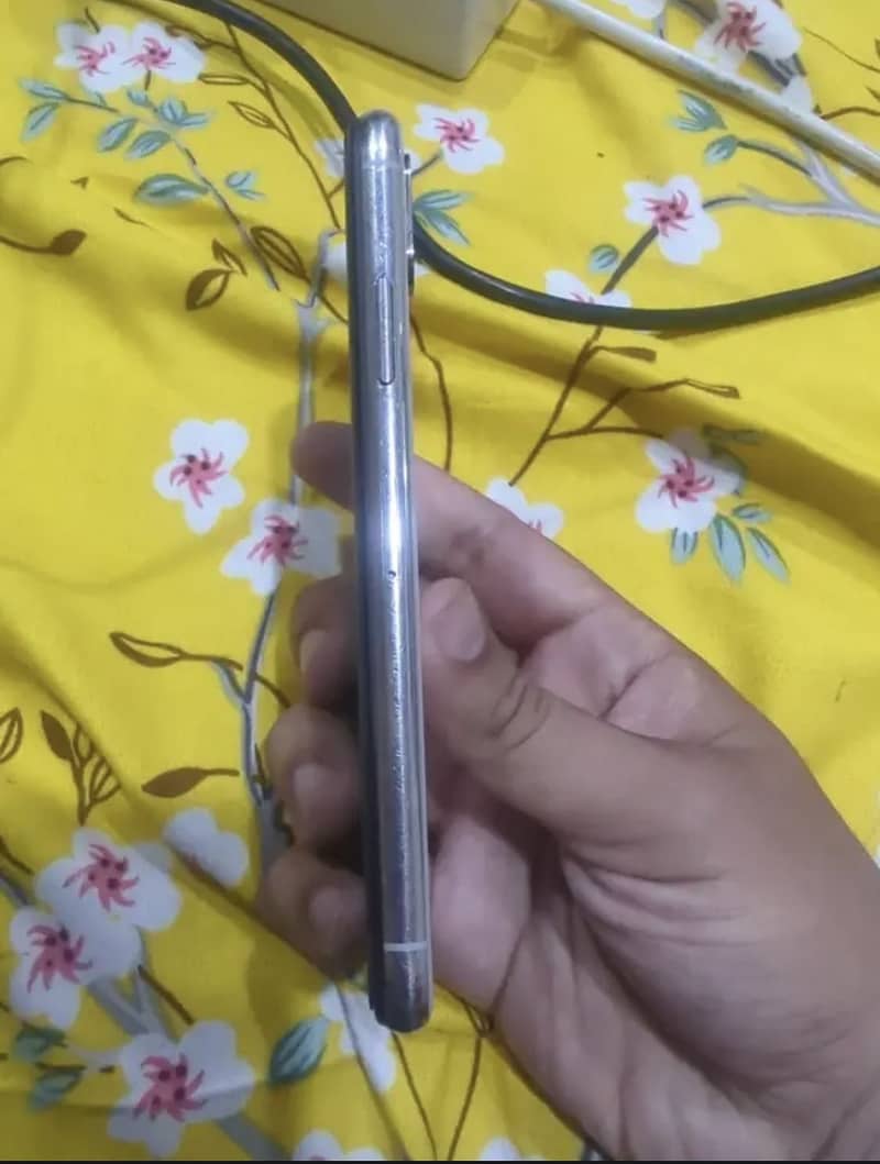 Apple iPhone X 2