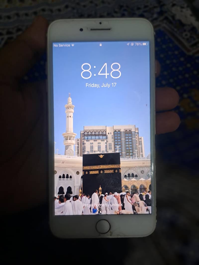 Apple iPhone 7 Plus 1