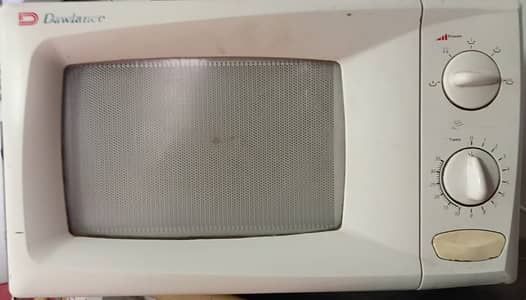 Dawlance Mircowave Oven in Very Good Working Condition