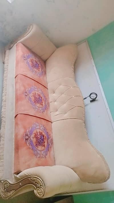 5 Seater King Size Luxury Sofa Set – Excellent Condition