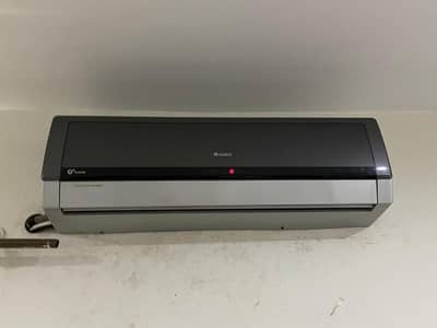 Gree G10 Inverter AC 1.5 Ton | Very Good Condition | Energy Saver