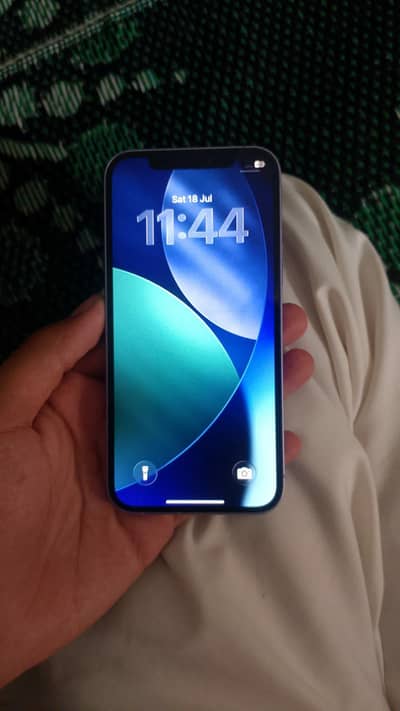 Apple iPhone 12