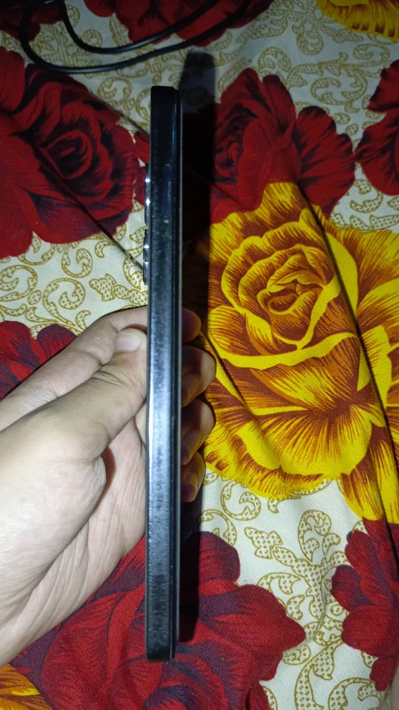Infinix Note 30 8