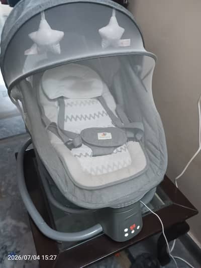 Electric baby swing,