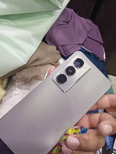 Itel City 100