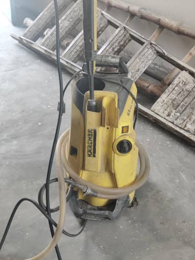 Kärcher K4 Full Control Pressure Washer – Perfect t Working Condition