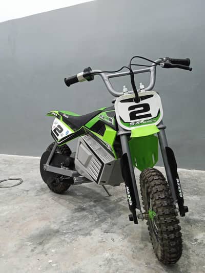 Razor SX350 Jeremy McGrath Electric Dirt Bike for Kids