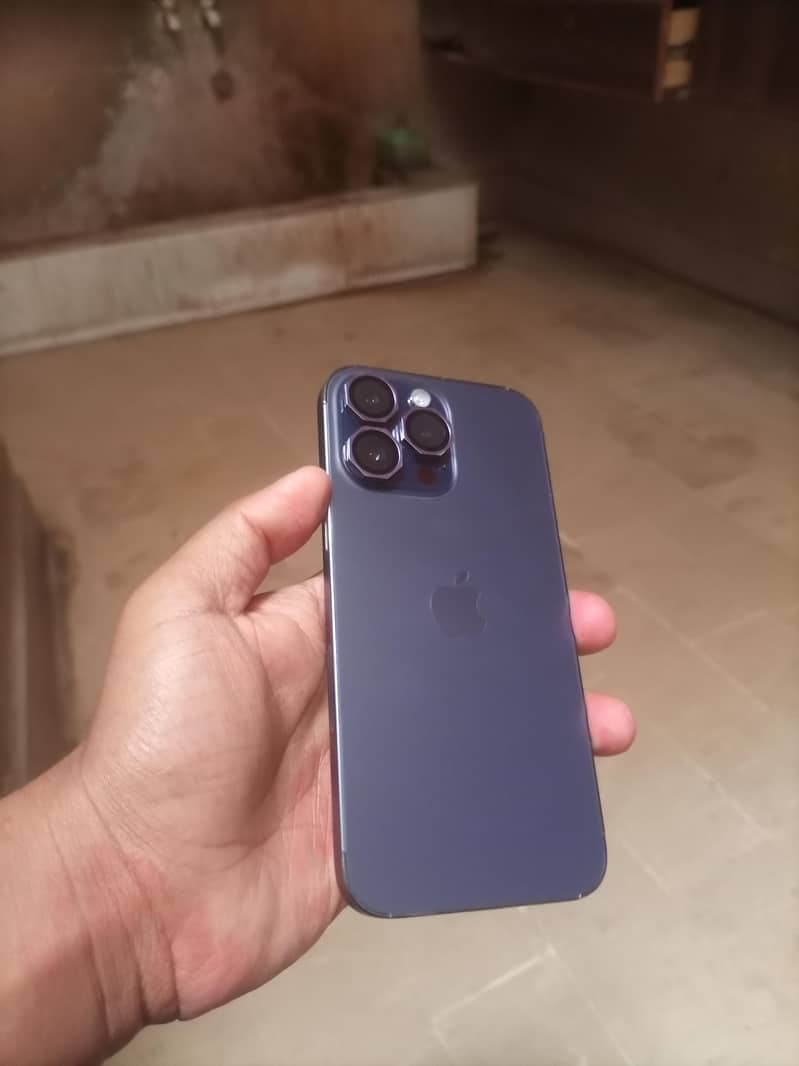 Apple iPhone 14 Pro Max 8