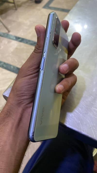 Vivo Y12