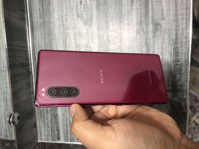 Sony Xperia Mark 5 1