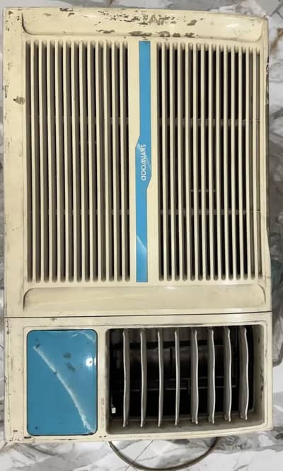 Skywood 1 Ton window ac
