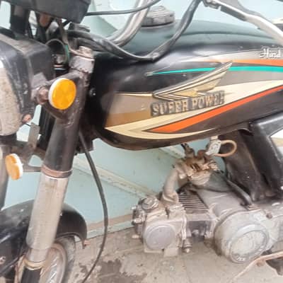 Bikes Korangi nasir jump