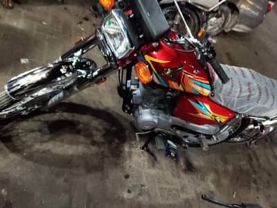 03001564567 brand new condition all okay bike Honda 125