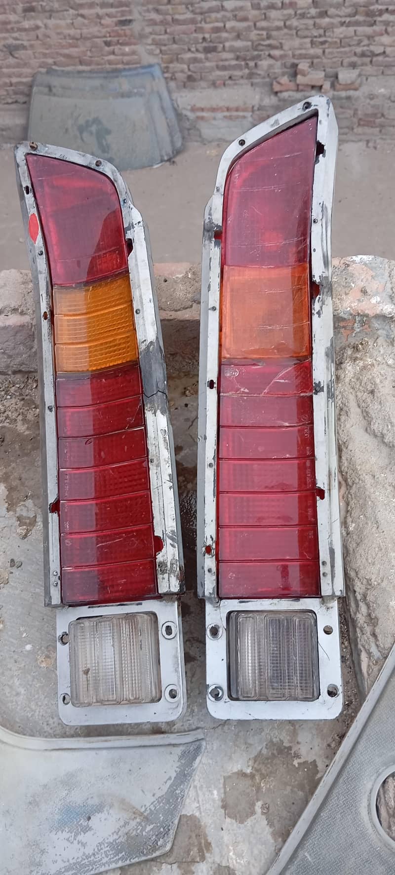light 16