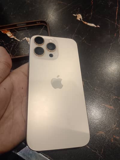 Apple i phone 16 pro max