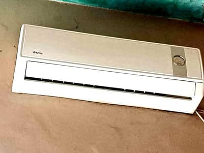 Gree 1 Ton AC For Sale