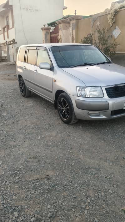 Toyota Succeed 2007 reg 2012 urgent sale need for work