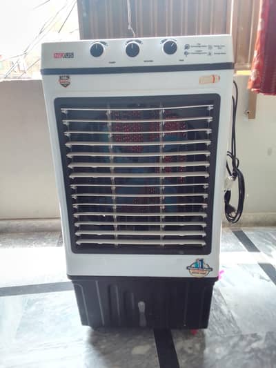 Nexus AC/DC Air Colller