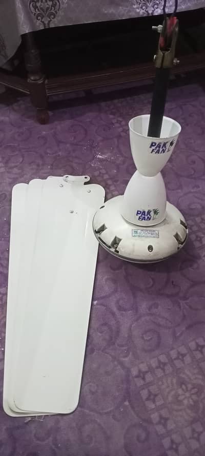 ceiling fan PAK FAN 2YEARSOLD