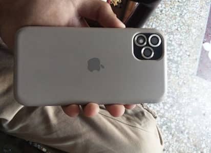 iPhone XR converted in 11 pro