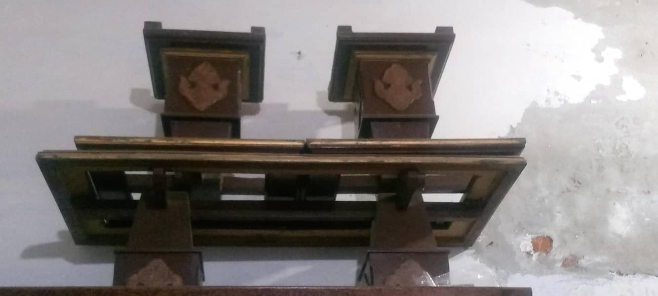 Tables 0