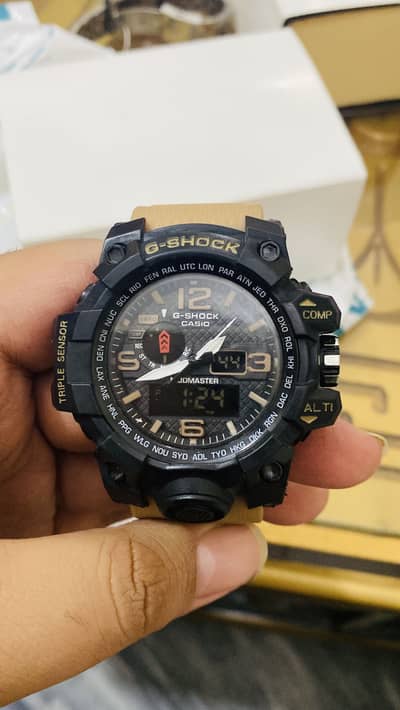 Premium QualitySportsWatchfor Men all funtionsareworkingCondition10/10