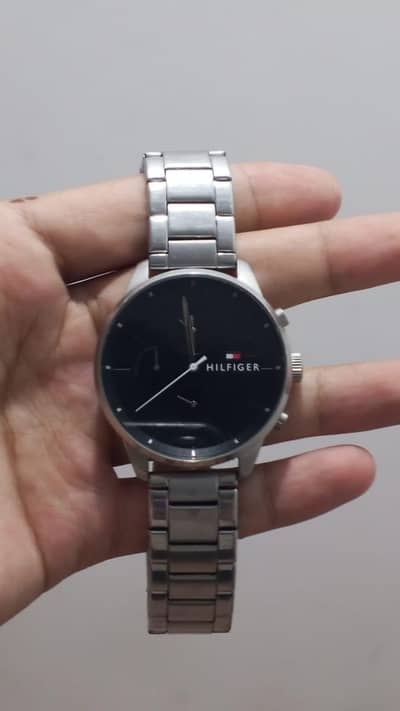 used original tommy Hilfiger watch with clean condition working smooth