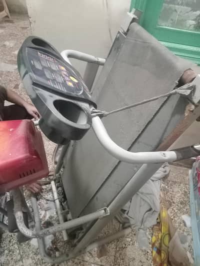 selling treadmills