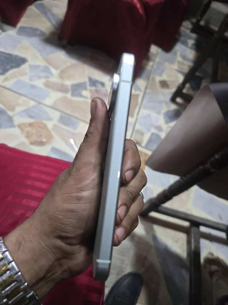 Google Pixel 9 3