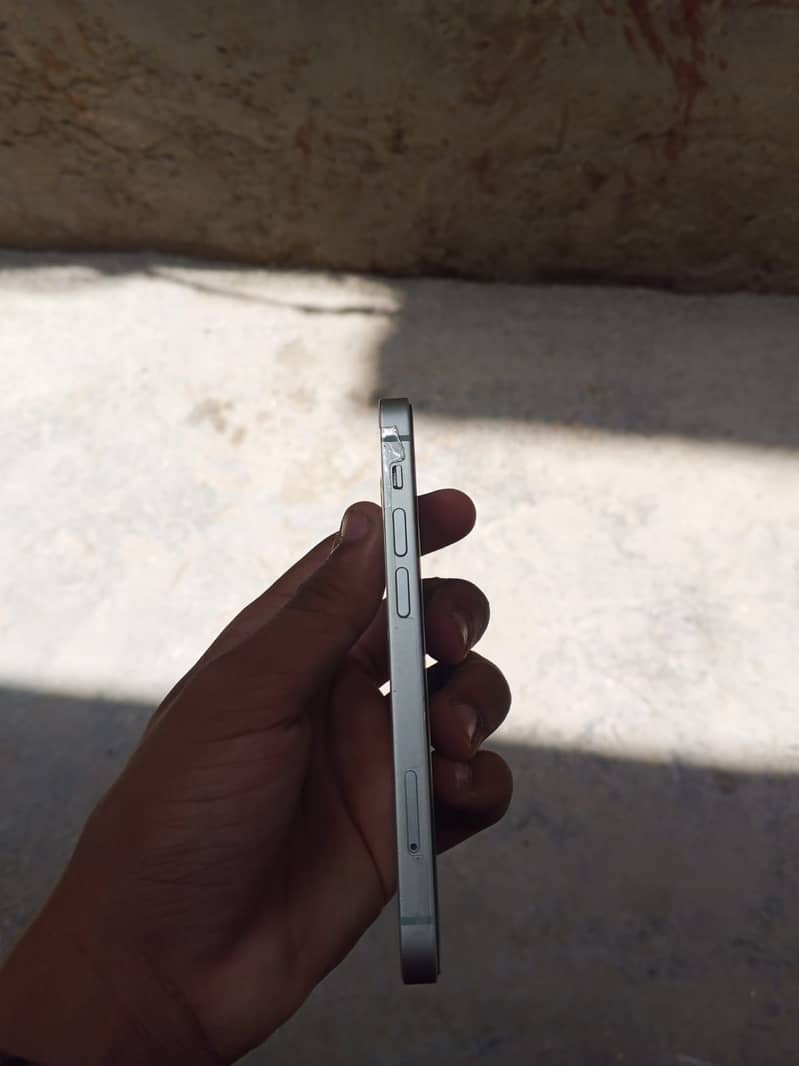 Apple iPhone 12 mini 2