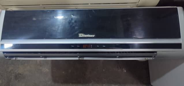 Dawlance 1.5 ton split Ac/