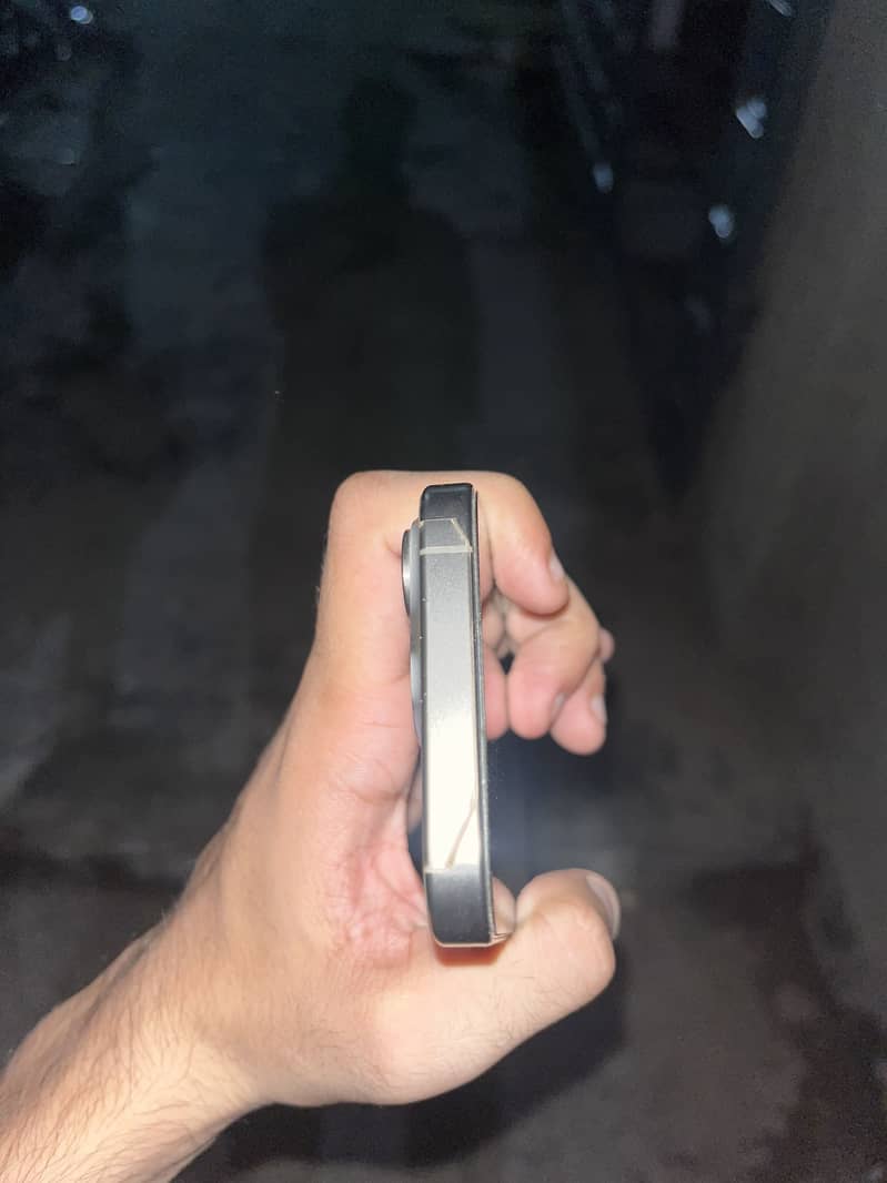 Iphone  15 Pro 3