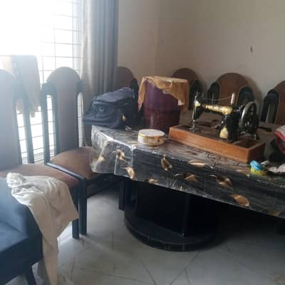 FOR SALE – Solid Wood Dining Table Set