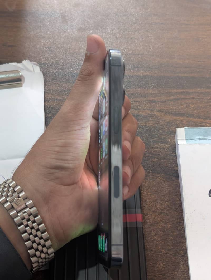 iPhone 13 Pro 3