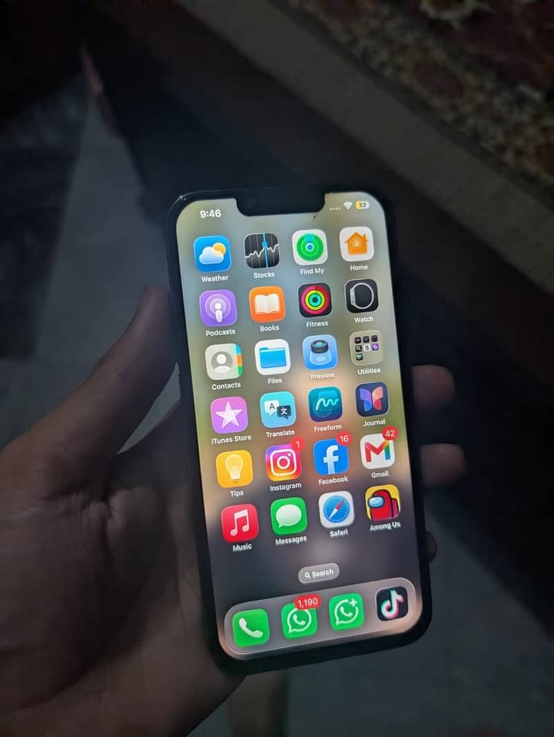 iPhone 13 Pro 12