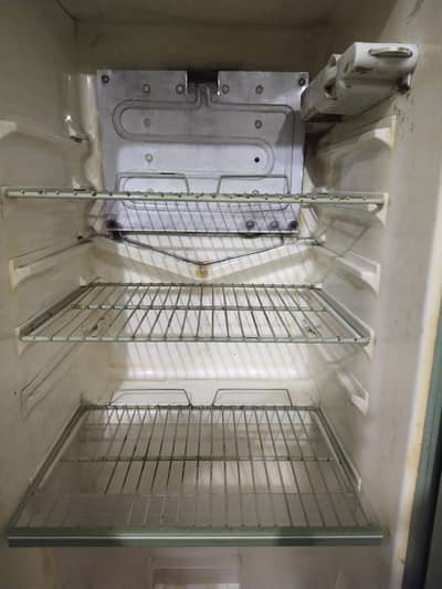 Dowlance fridge for sale