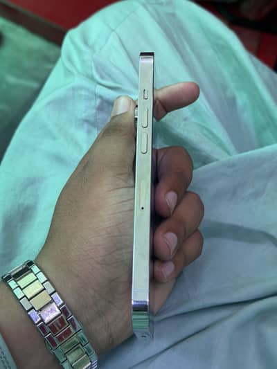 Apple iPhone 14 Pro jv