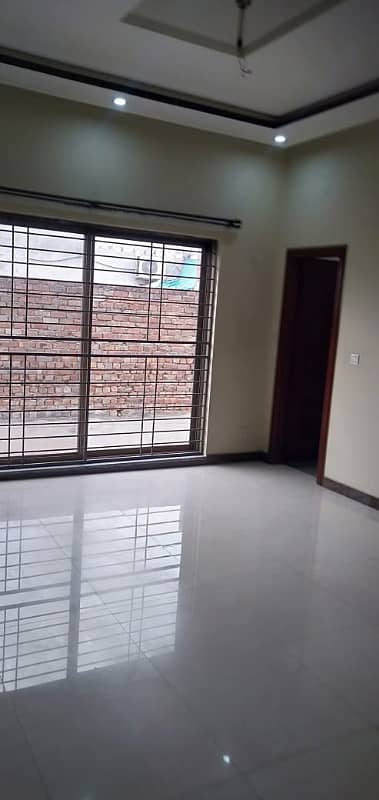 10 Like Brand New Type Upper Portion For Rent