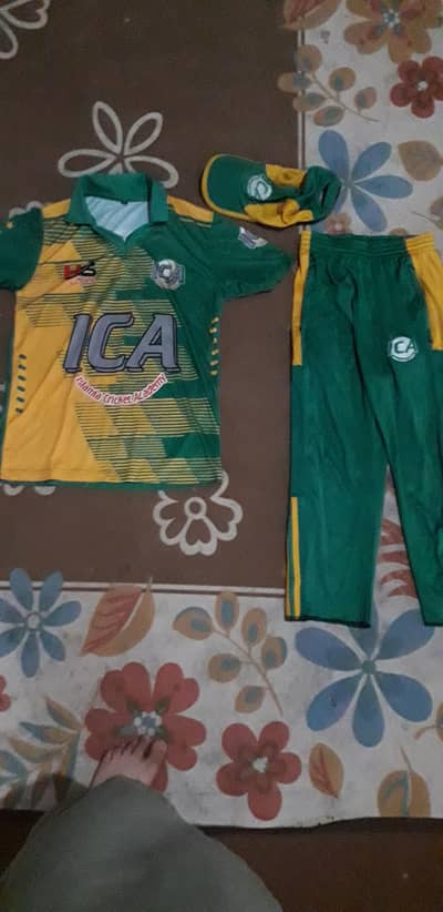8-12 years kids size cricket ICA urgently