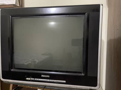 Philips 21 Inch Flat TV + Table – Good Condition, For Sale