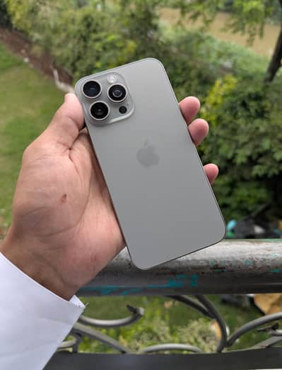 Apple iPhone 15 Pro Max 256 gb bypass