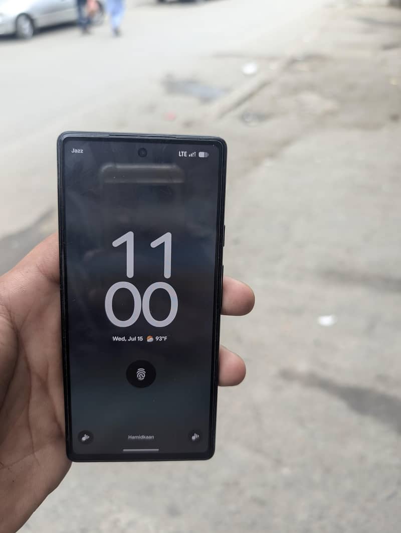 Google Pixel 6a 1